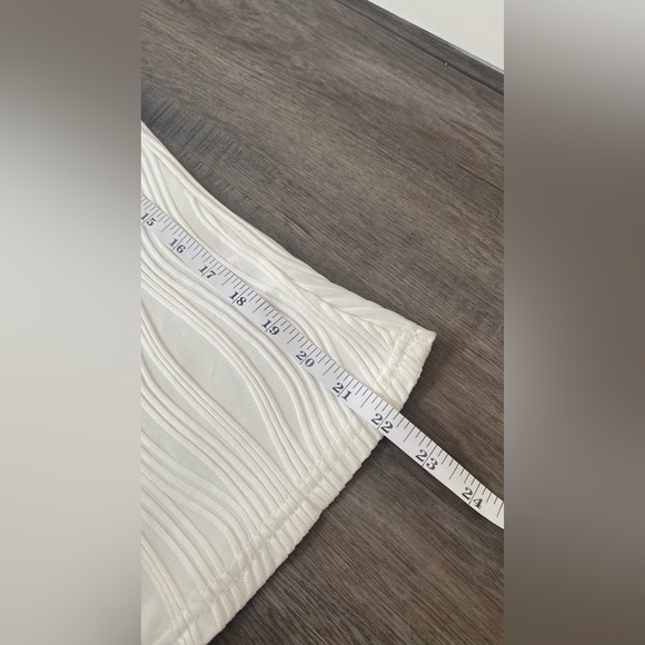 Solid Mock Neck Water Ripple Texture Tank Top - Small - White - Rihoas - Picture 6 of 8